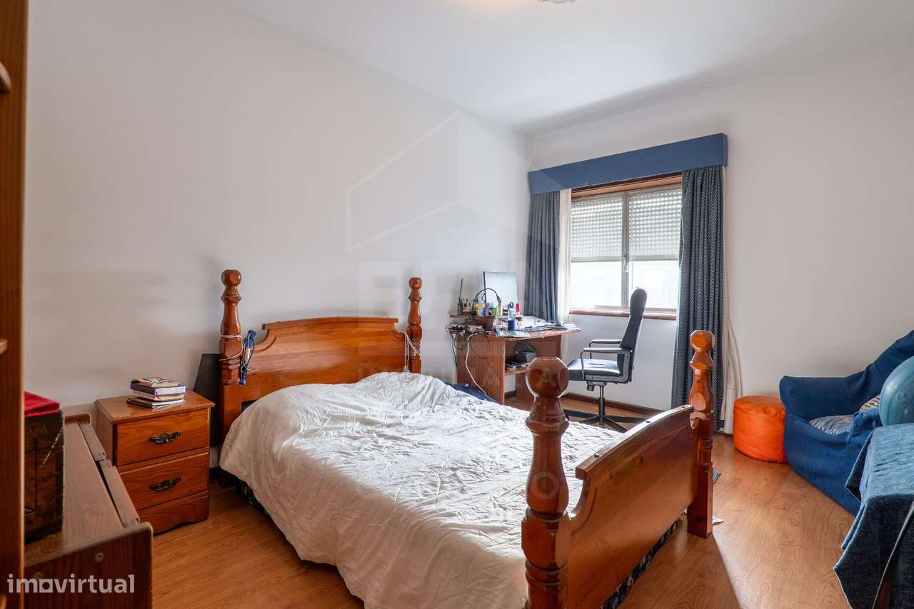 T4 na Rua 5 de Outubro-13