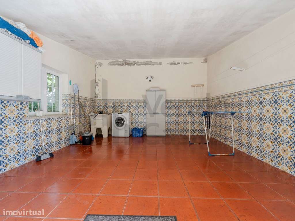 Vende-se Moradia Individual - Braga - Frossos-50