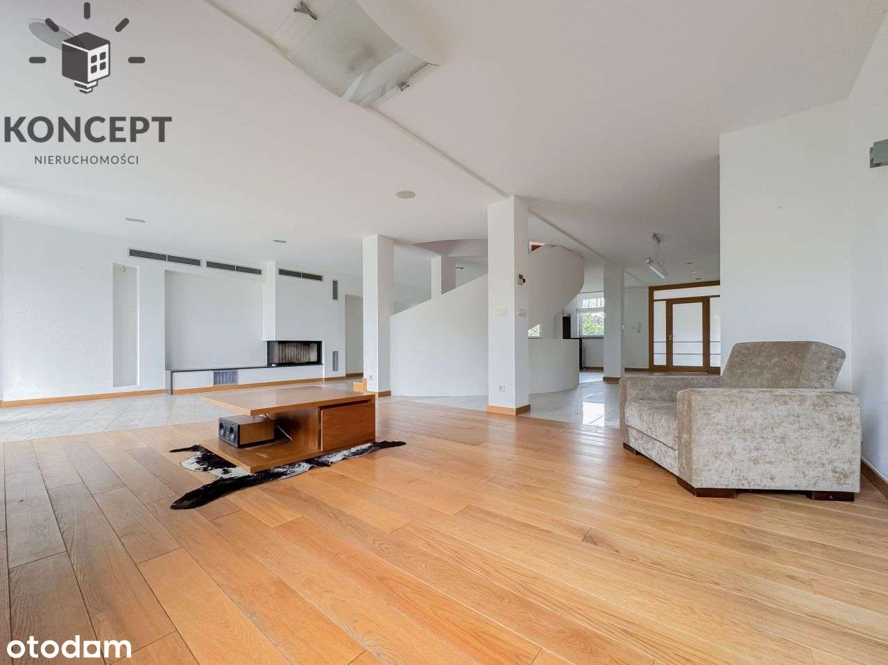 Wyjątkowy Dom w zabudowie Szeregowej ul. Oboźna-2