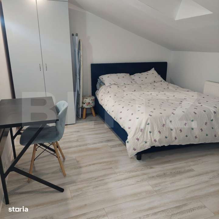 Apartament de vanzare, cu 2 camere, tip mansarda, 71 mp, zona Nicolina - Imagine principală: 3/11