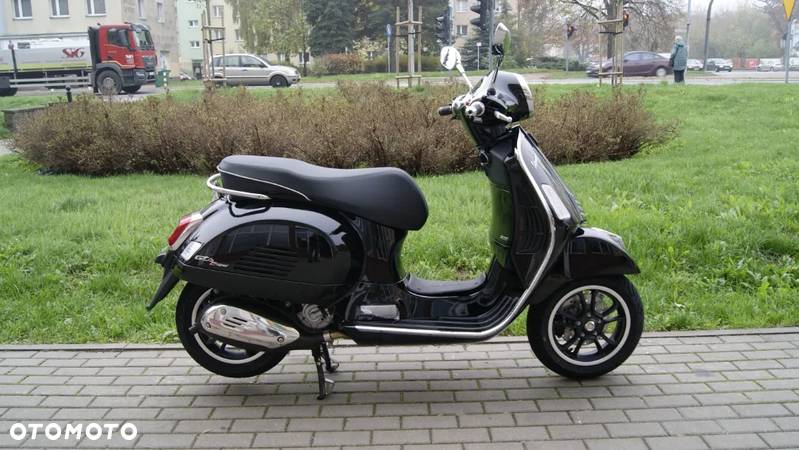 Vespa GTS - 4