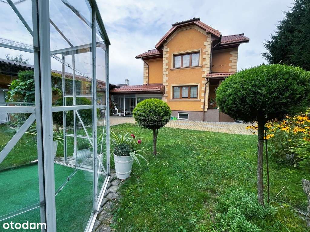 Elegancki dom w sercu Zamościa – z ogrodem! - Pełny obrazek: 2/20