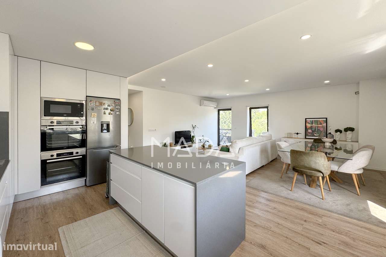 Apart. T3 renovado c/garagem (2 carros) na Av. 31 de Janeiro em Braga-5