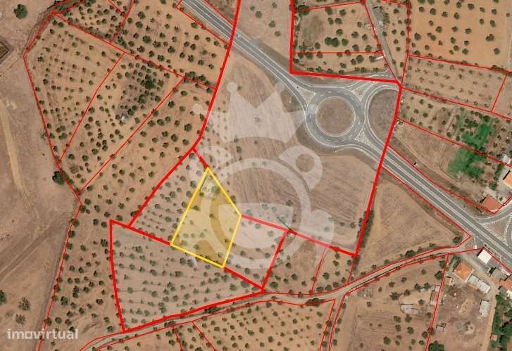 Terreno à venda – 2.500 m² em Alqueva - Grande imagem: 2/13
