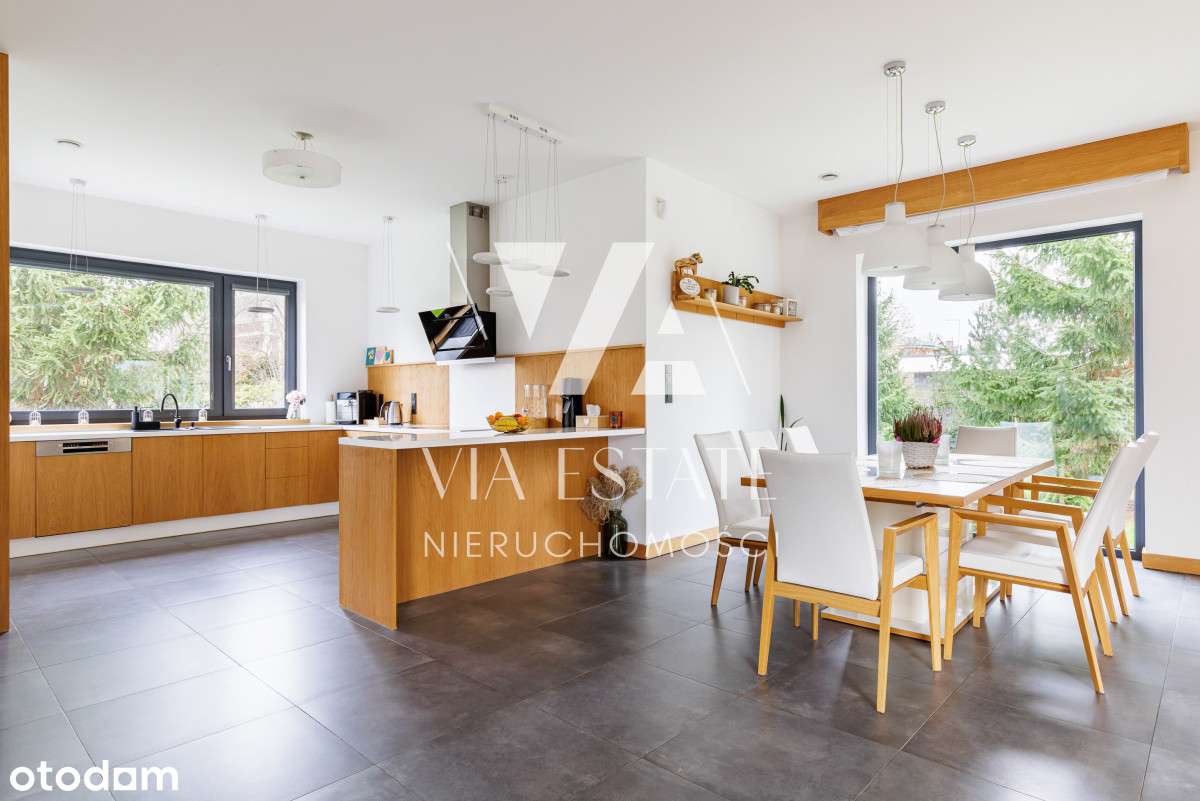 Parterowy nowoczesny dom w Konstancinie I 305m-3