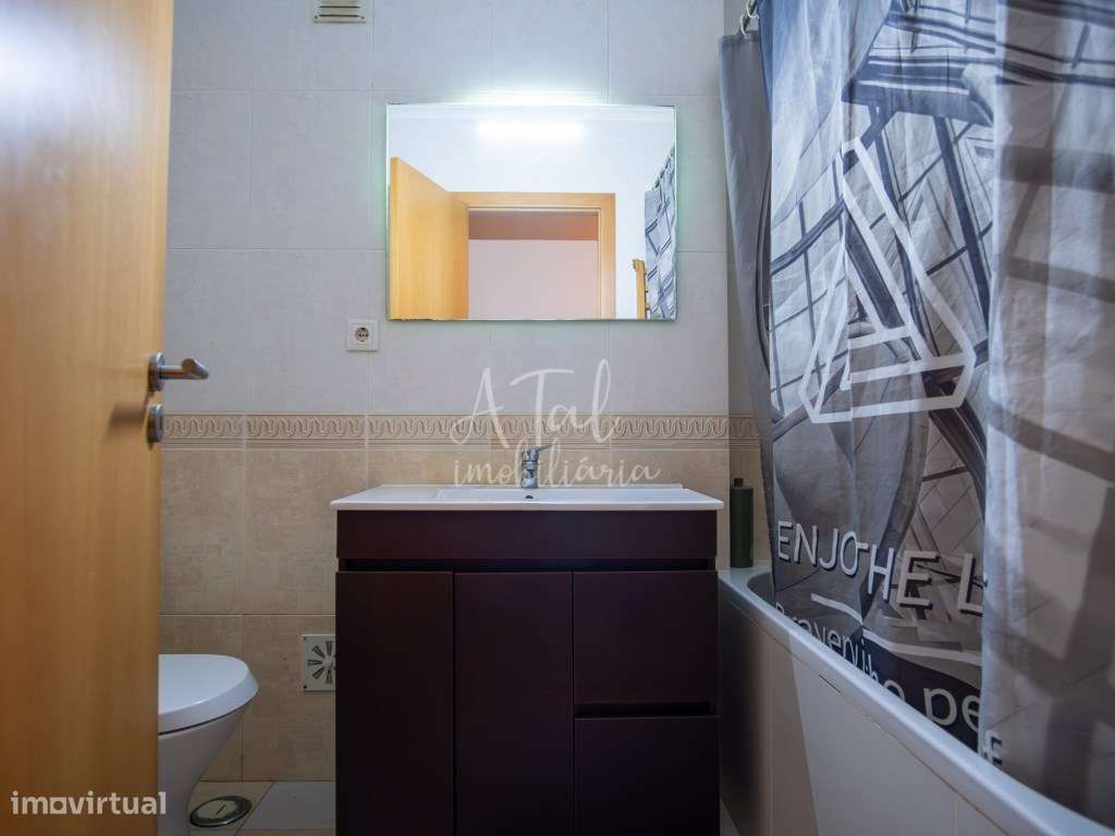 Apartamento T2 duplex, em urbanização central da cidade do Cartaxo-24