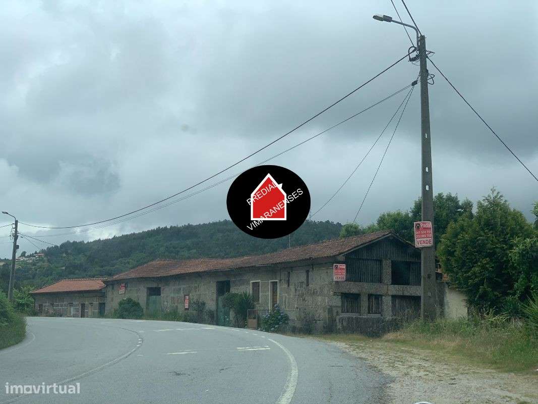 3 Casas + terrenos em Infantas-10