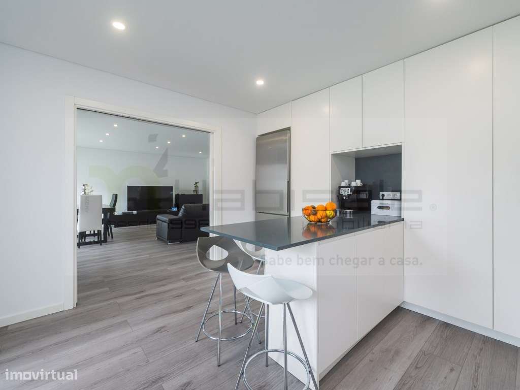 Moradia T4+1 moderna em Vale Grande, Odivelas-7