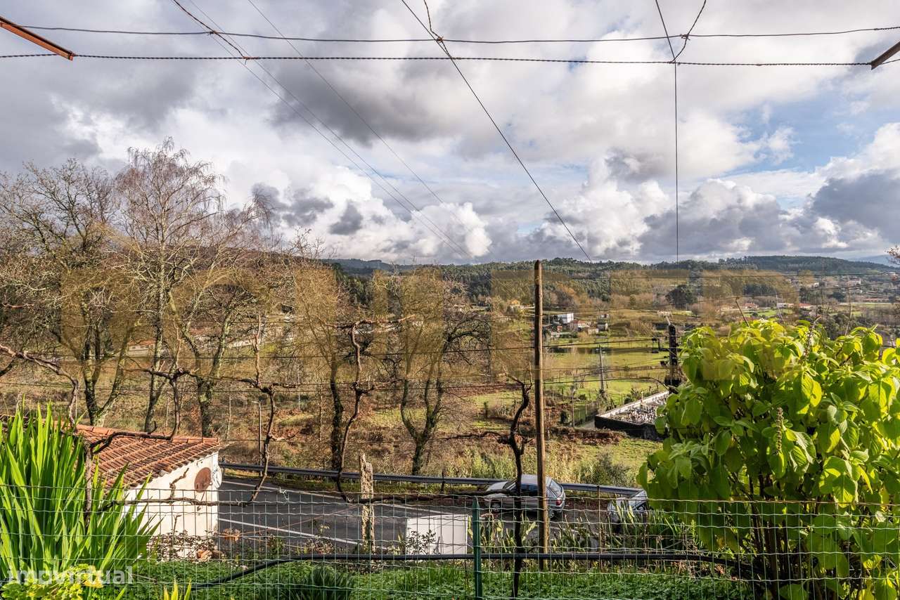 Moradia Isolada T2 em Rendufinho, Póvoa de Lanhoso - Grande imagem: 3/28