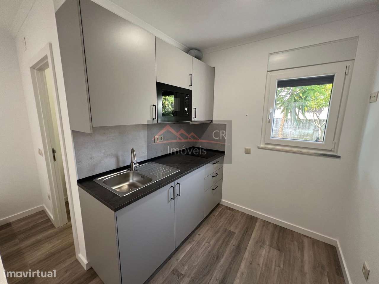 Arrendo Apartamento T0 - Grande imagem: 5/19