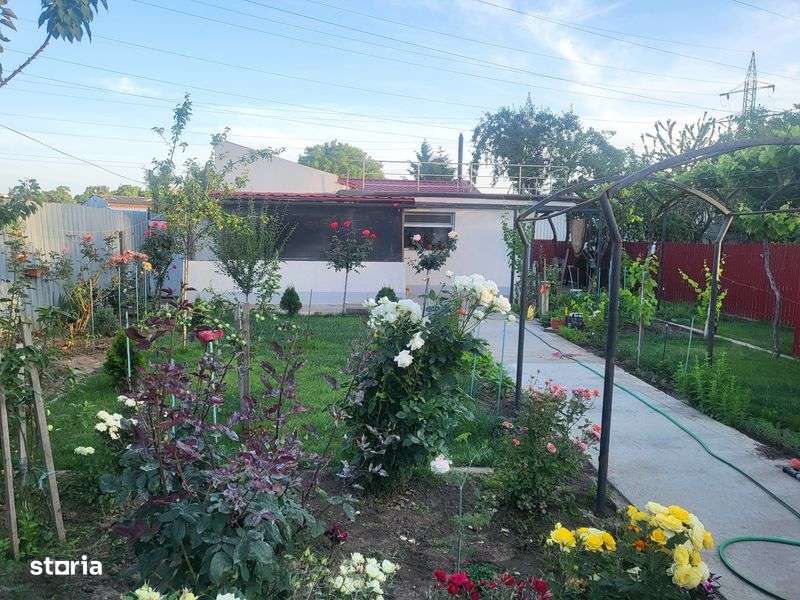 Casa + hala de vanzare constanta - Imagine principală: 4/8