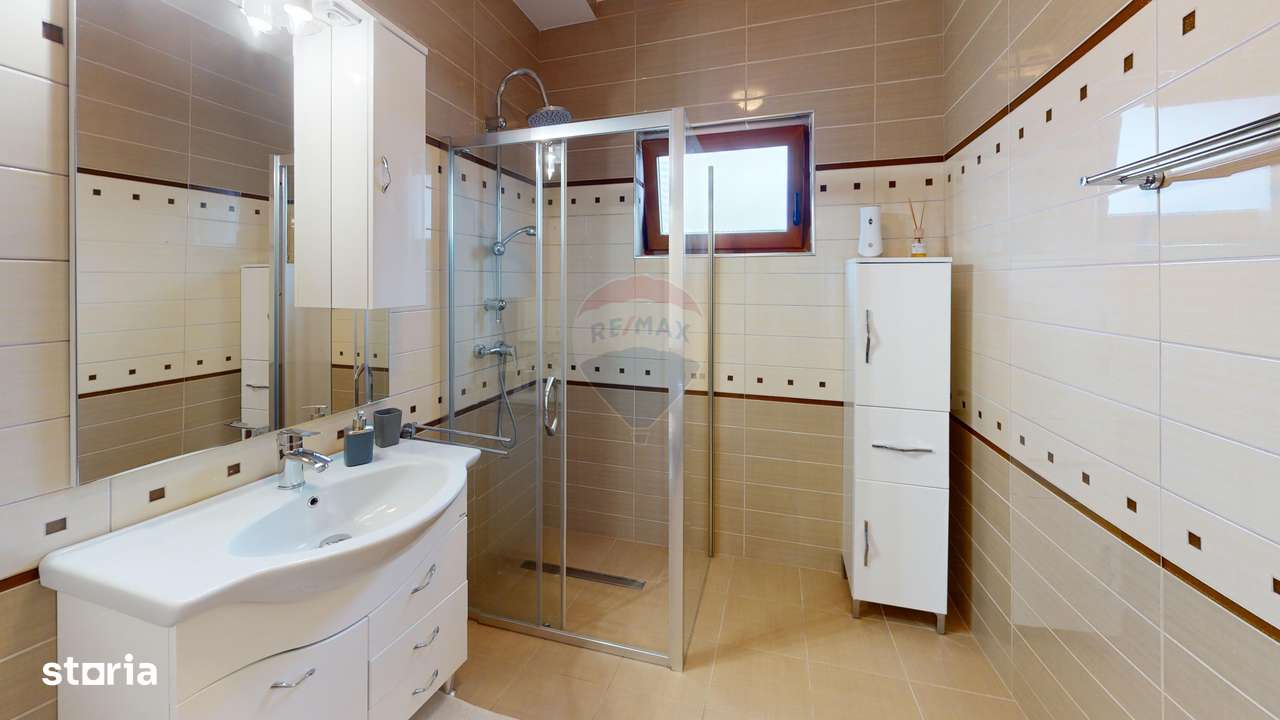 Casă / Vilă de Lux cu 5 camere de vânzare-11