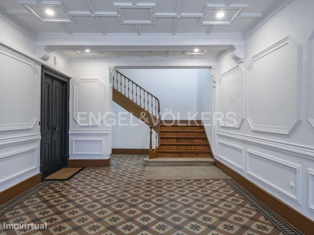Apartamento T8 para Remodelação num Palacete no Chiado c/ Vista Rio... - Grande imagem: 3/26