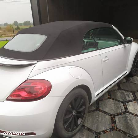 Volkswagen Beetle 2.5 - 8