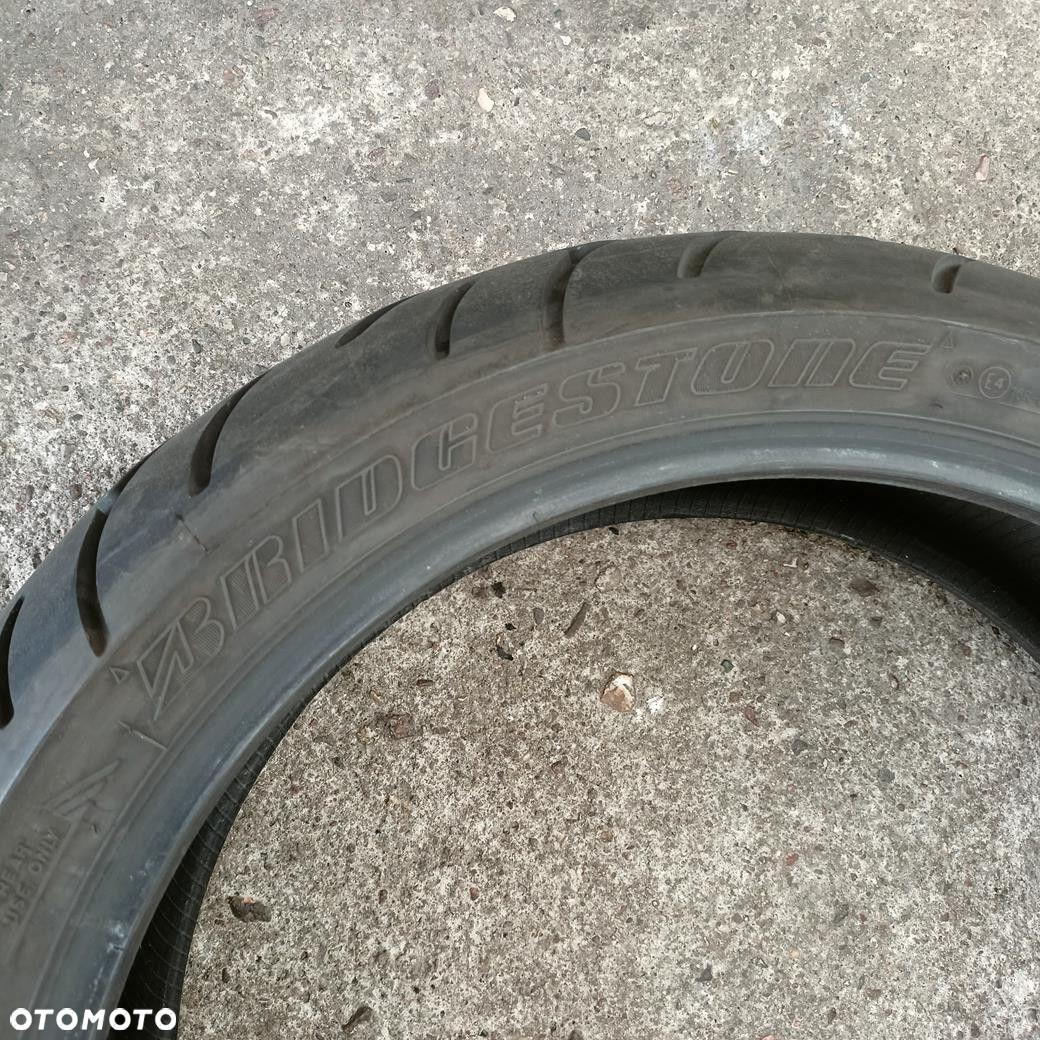 OPONA MOTOR 180/55/17 BRIDGESTONE (E7110) - 2