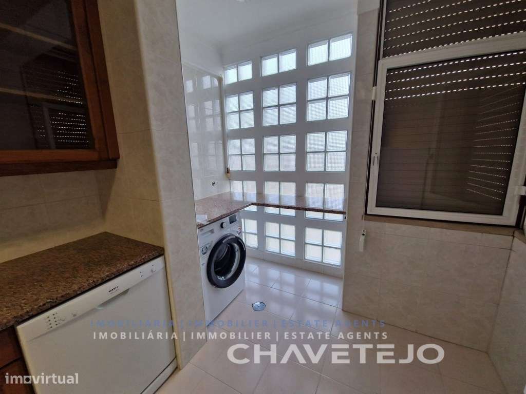 Apartamento T2 mobilado e equipado em Tomar. DISPONÍVEL 1 ABRIL! - Grande imagem: 2/10