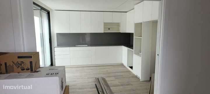 Moradia Nova T5 Carcavelos - Grande imagem: 5/8