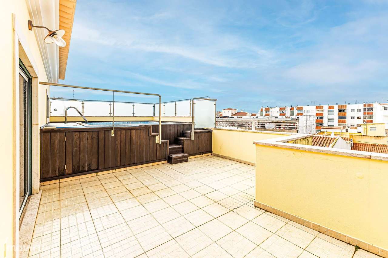 Moradia Familiar T4+1 | Lagoa, Algarve-35