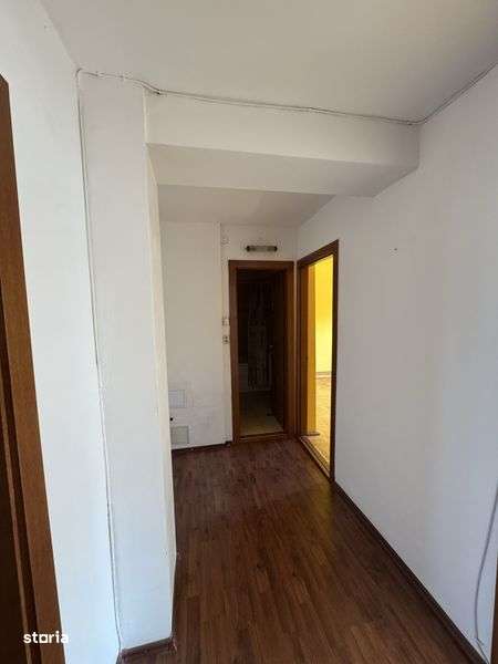 Apartament 4 camere, decomandate, Alexandru Sahia - Imagine principală: 4/8