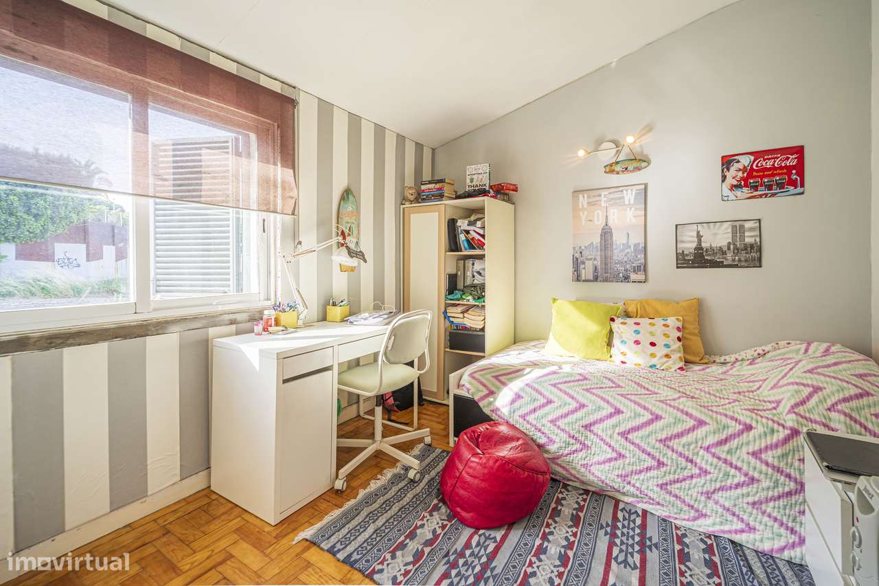 T3 Duplex-Alfragide - Lareira, 3 Casas de Banho, Dispensa e Lavandaria-28