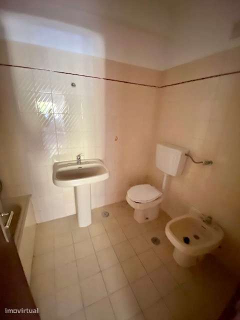 Apartamento t2 à venda no Pendão-6