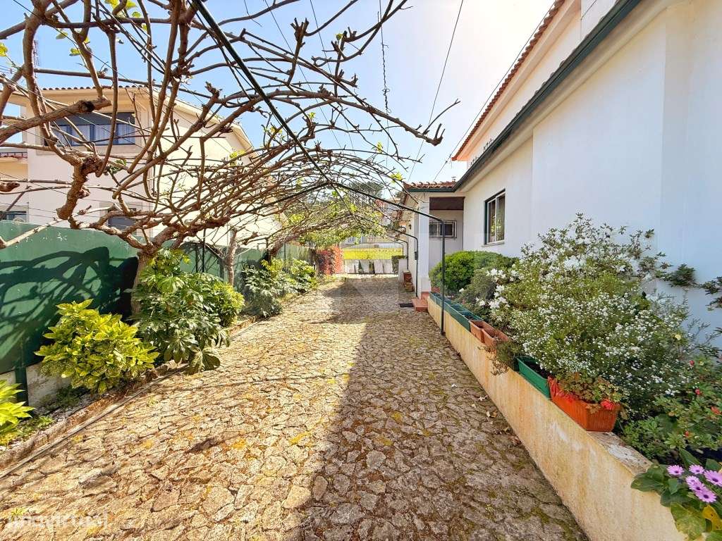 Moradia T4 com Piscina e 2 106m2 de Terreno em Caminha - Espaço e P...-8