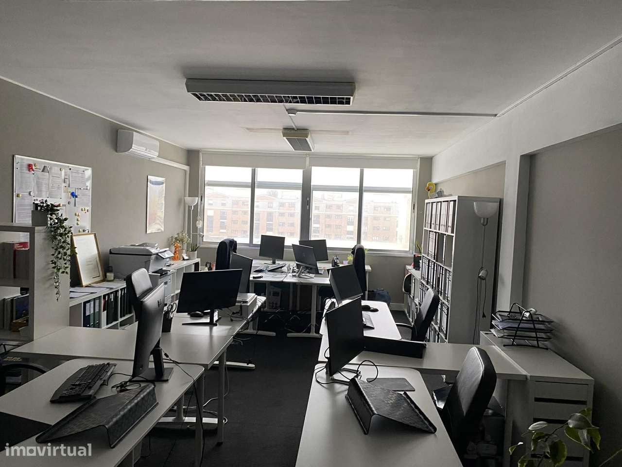 Escritórios particulares em espaço co-working - Grande imagem: 5/7