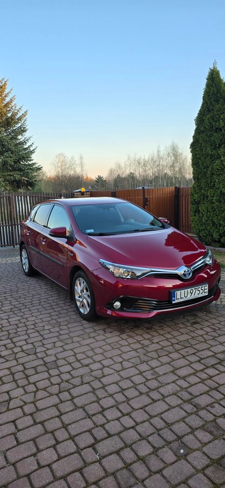 Toyota Auris II Hybrid 135 Prestige 2017