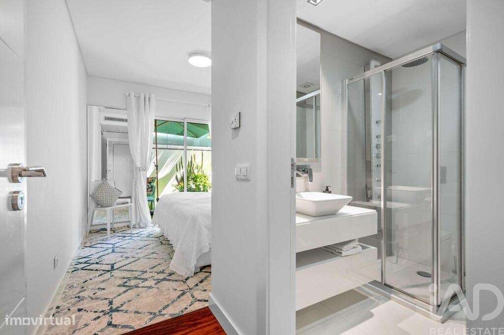 Apartamento T2 em Funchal (Sé) de 107,00 m2 - Grande imagem: 5/29