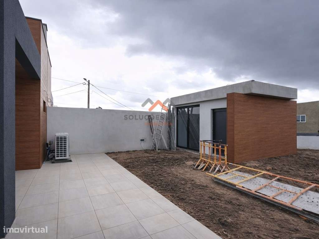 Moradia T4 em Aradas, a 1km das Glicinias! - Grande imagem: 5/14