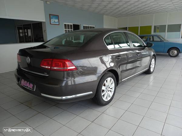 VW Passat 1.6 TDI BlueMotion - 6