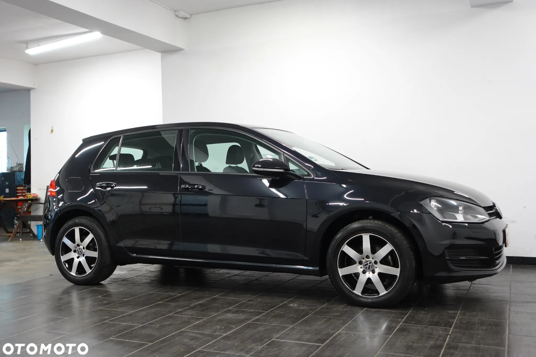 Volkswagen Golf 1.6 TDI 4Motion BlueMotion Technology Comfortline - 12