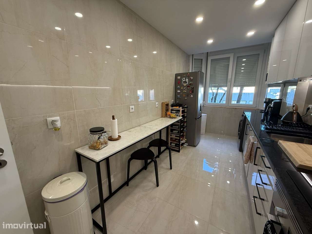 Apartamento T3 Remodelado – Massamá (Quinta das Flores) - Grande imagem: 4/47