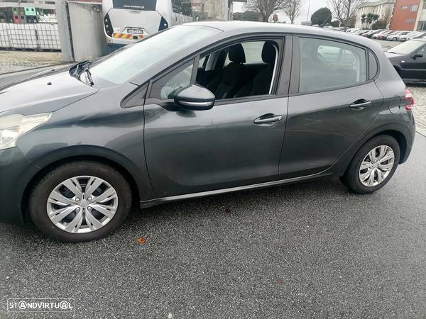 Peugeot 208 1.4 HDi Active - 3