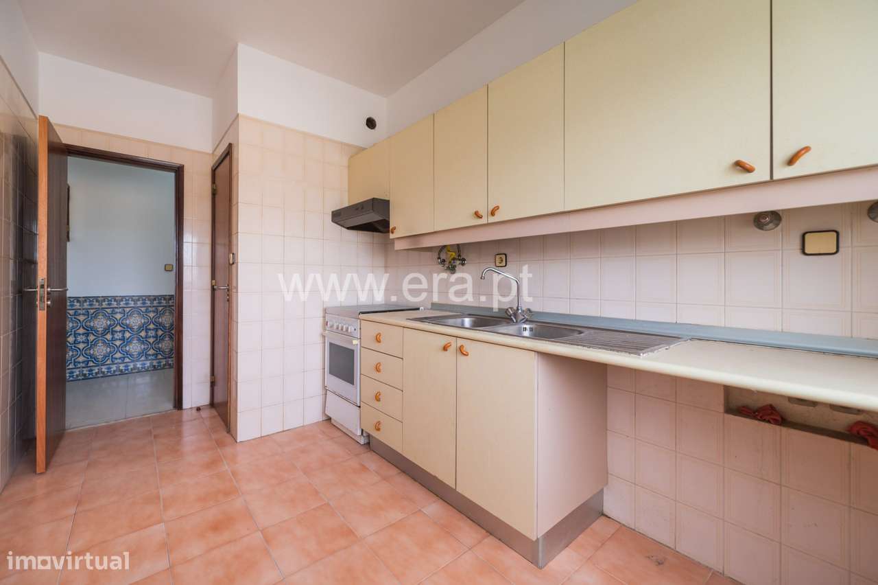T2 - Jardim do Sol, Odivelas com lugar garagem-16