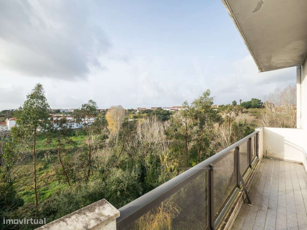 Apartamento T3 | Quinta do Amparo, Leiria-24
