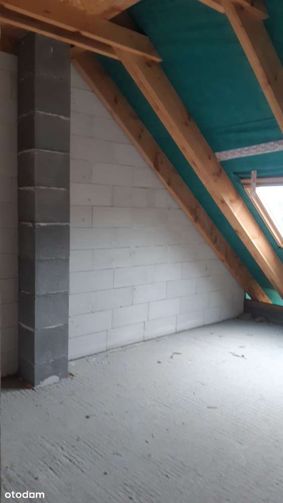 komfortowy duży dom w zacisznym osiedlu-11