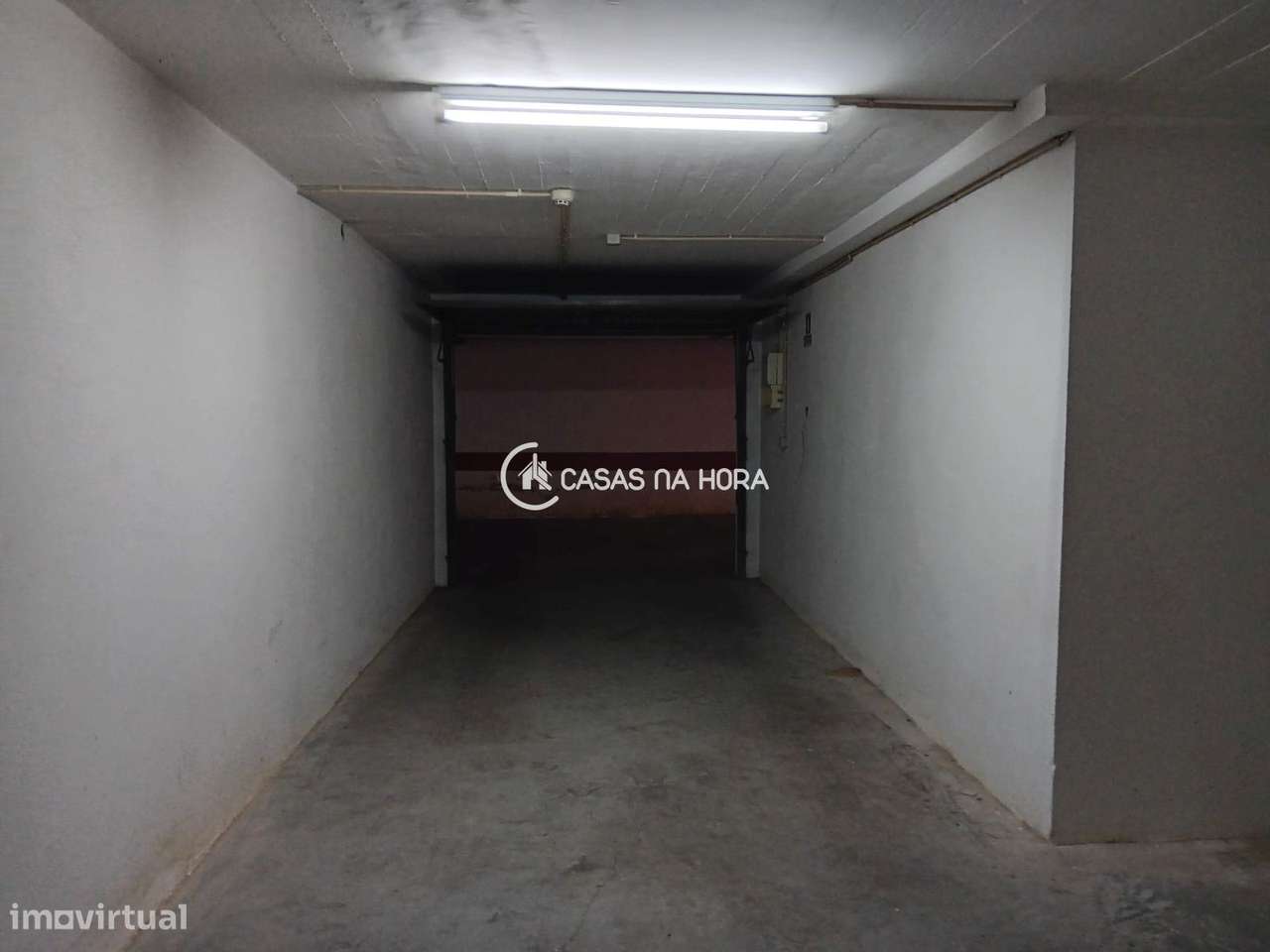 Garagem/armazém no centro de Carcavelos-6