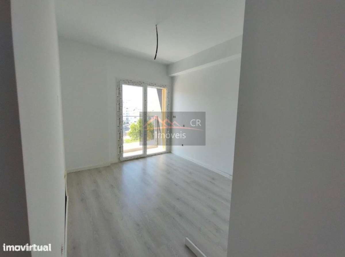 Vendo Apart T2  Novo com Terraço - Santa Marta - Grande imagem: 5/22