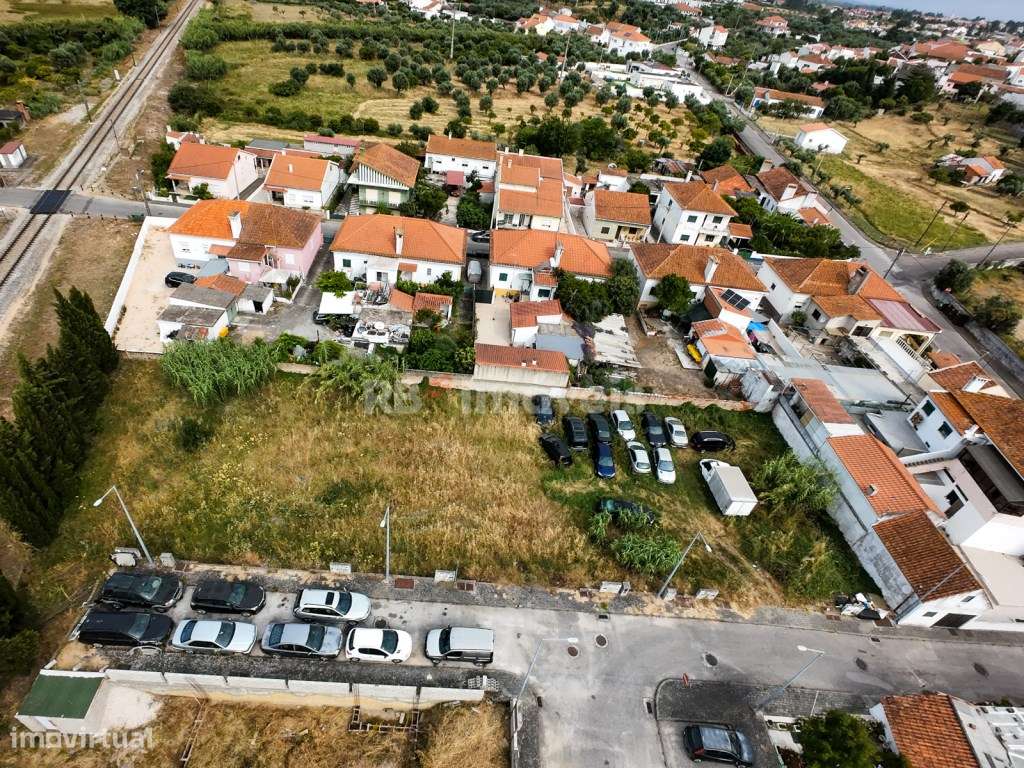 Lote para construção de moradia, em Vila Nova da Barquinha. - Grande imagem: 2/13