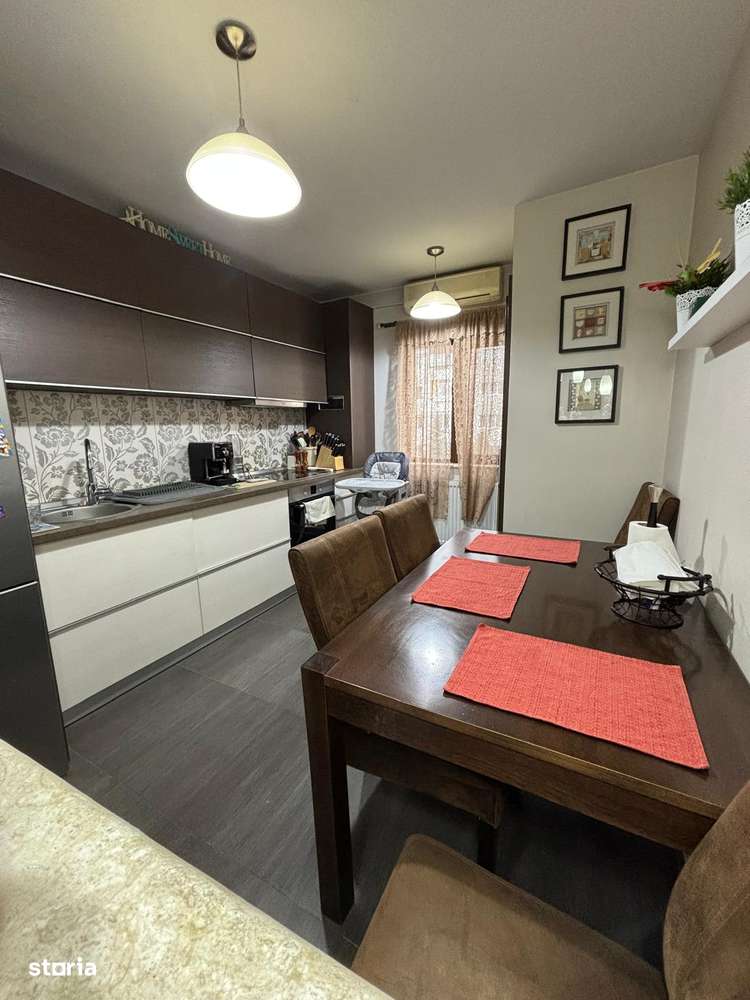 De vânzare apartament 3 camere decomandat Între Lacuri-6