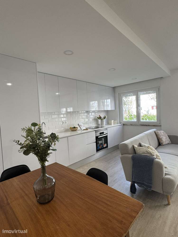 Apartamento T3 - Totalmente Remodelado Pronto a Habitar - Grande imagem: 4/12