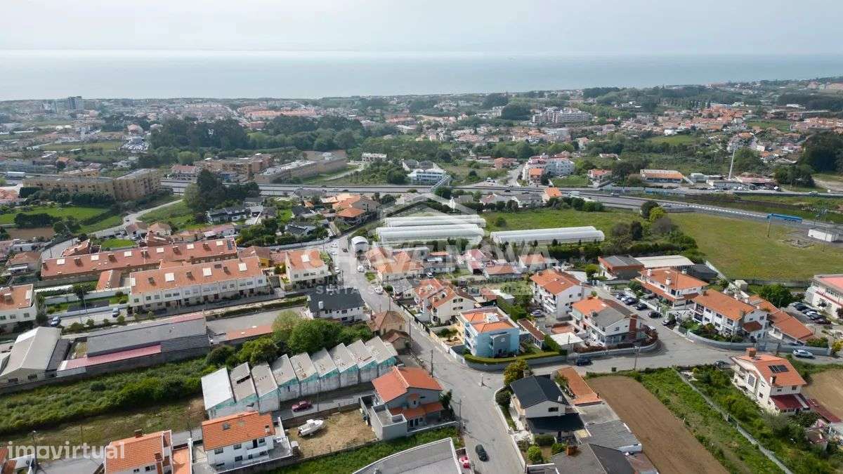 PS - Moradia T4+1 com jardim e possibilidade de piscina Gulpilhares-30