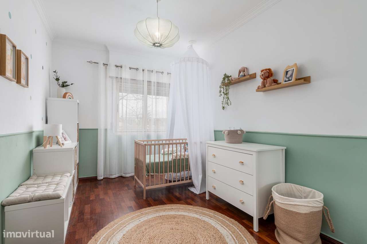 T2 em São Domingos de Rana remodelado - Grande imagem: 5/24