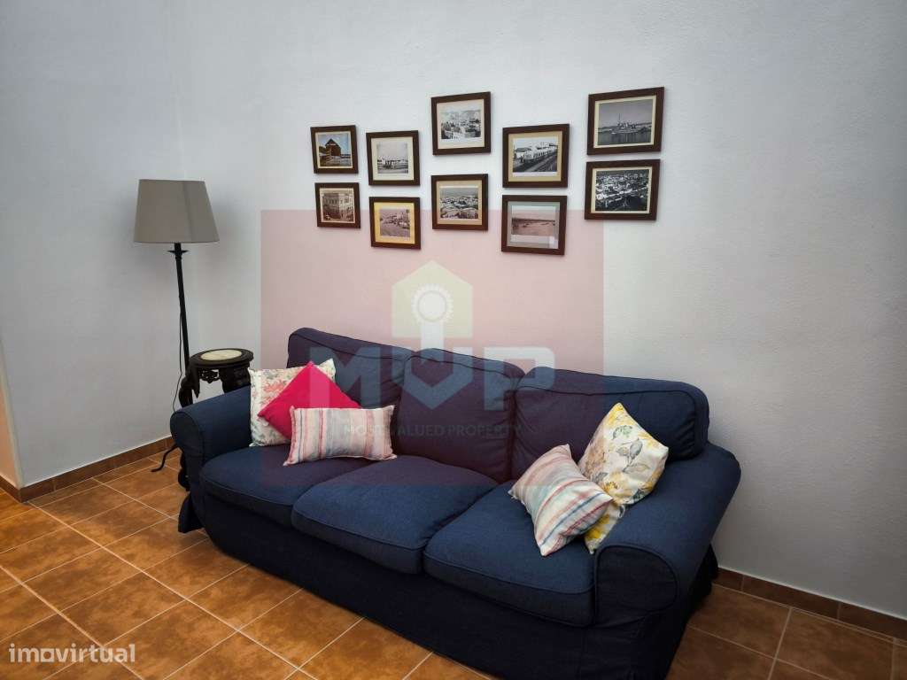 Moradia T2 no centro da Fuseta-11