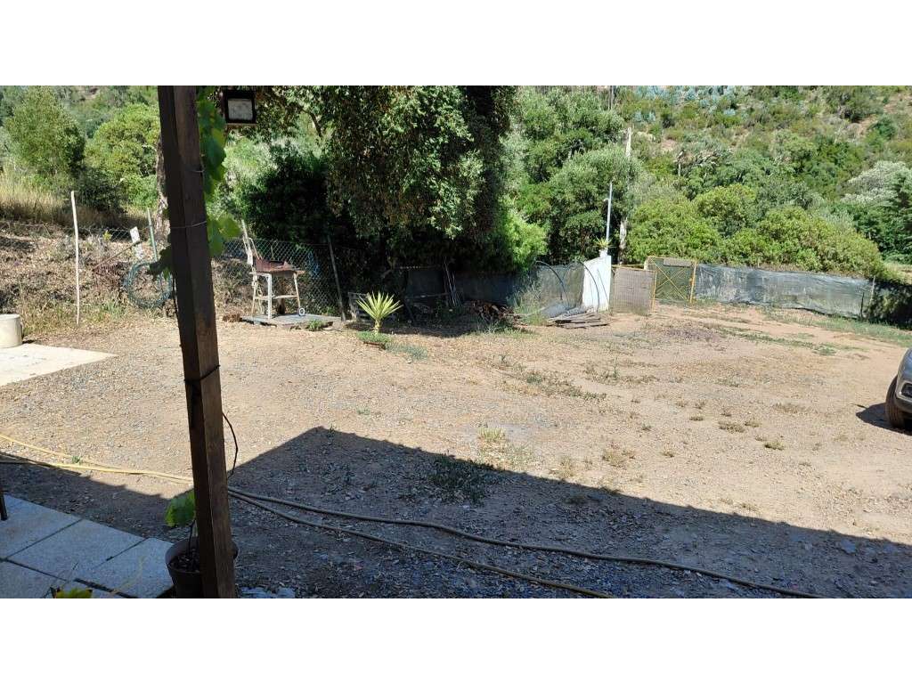Lote em São Teotónio-3