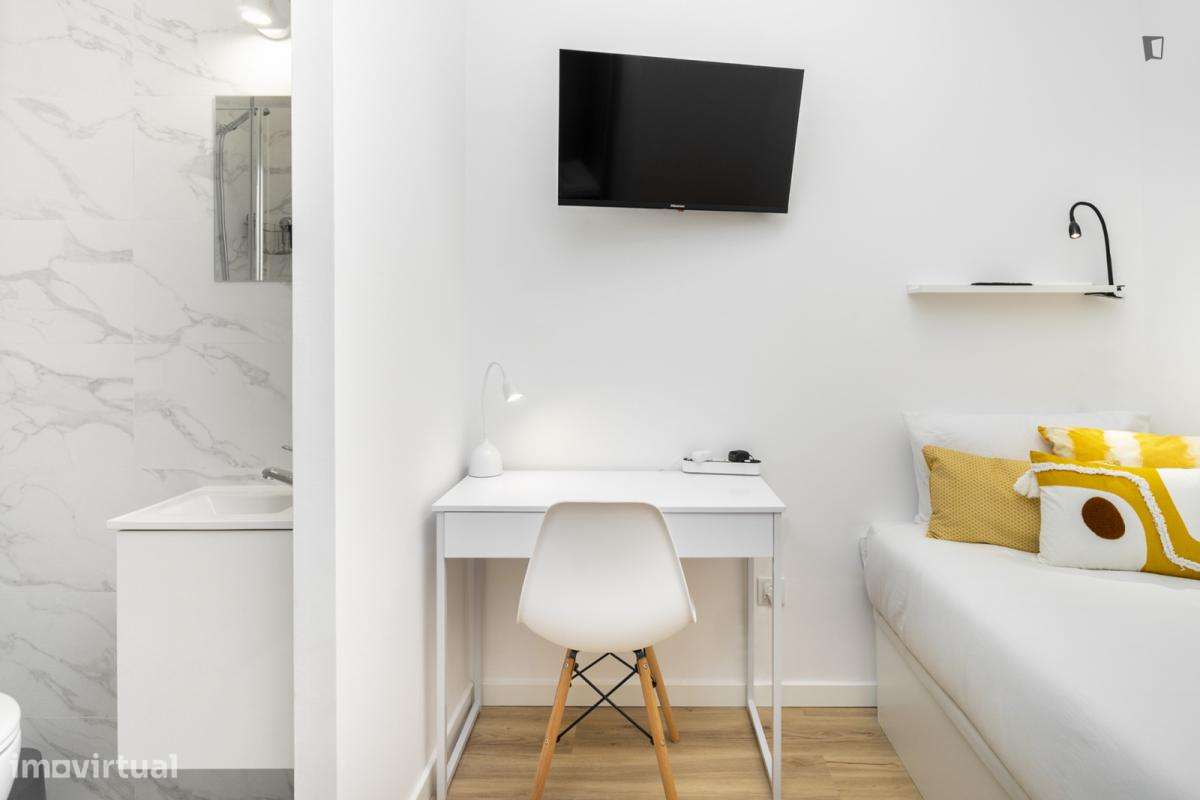 Quarto - localizado em Penha de França Lisbon - Grande imagem: 5/7