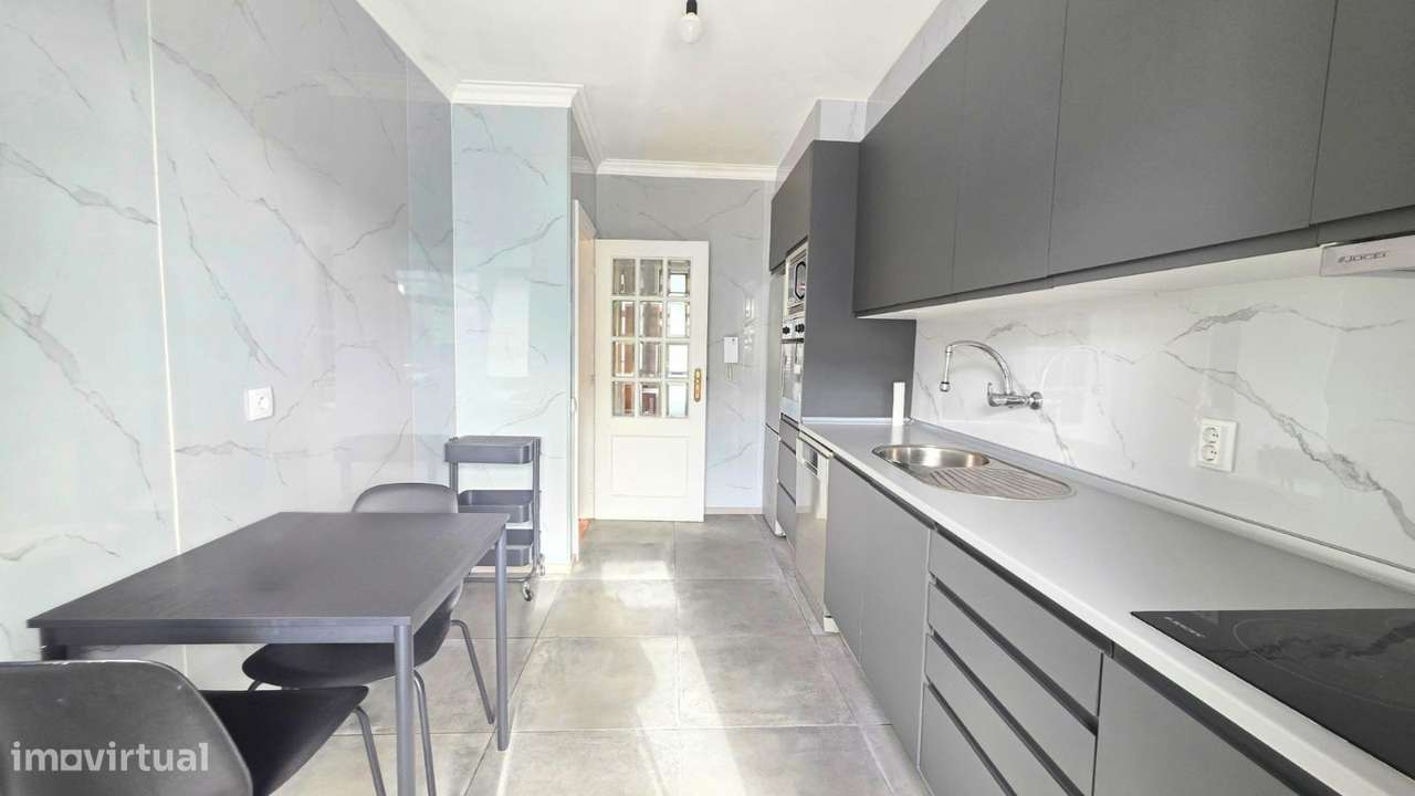 Apartamento T2 Remodelado em Leça da Palmeira - Grande imagem: 4/27