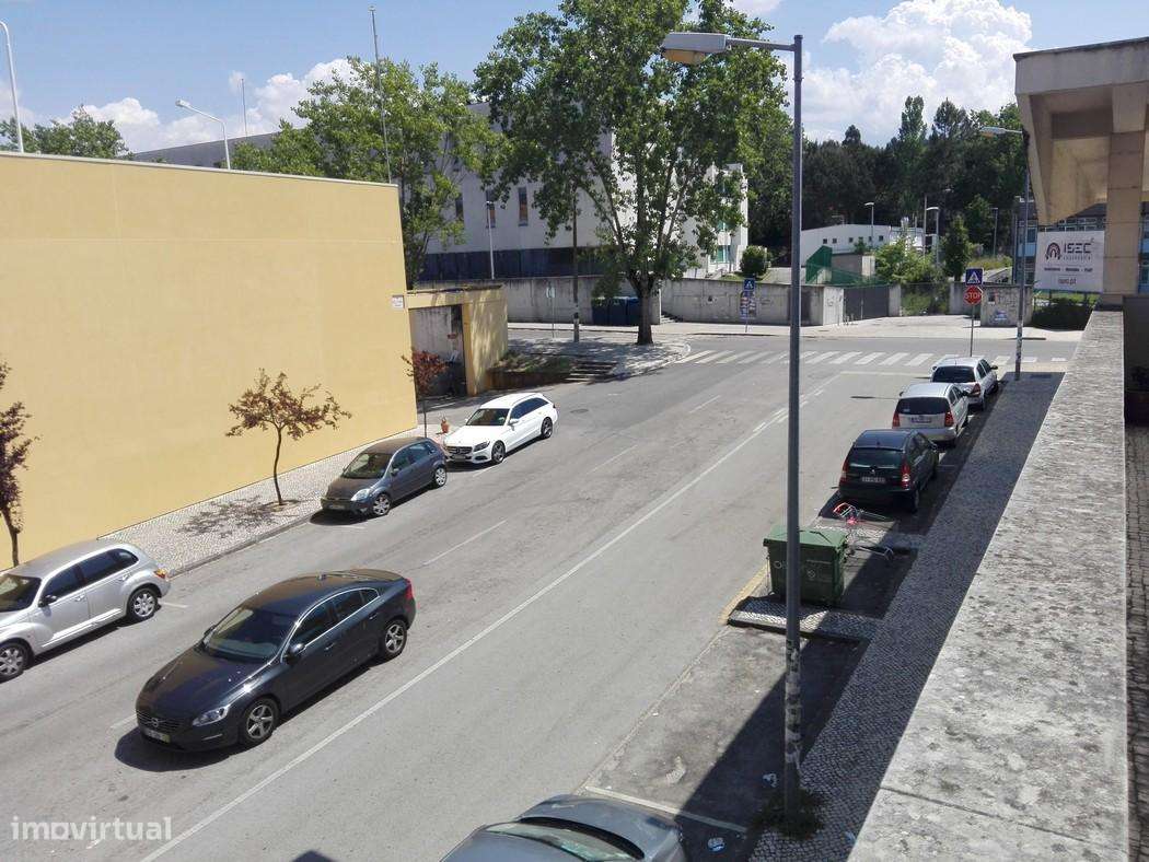 Loja em Coimbra (Vale das Flores) - Grande imagem: 3/5