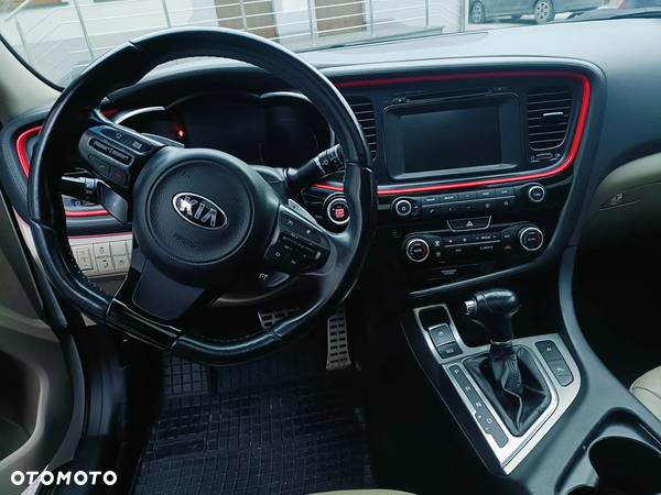 Kia Optima 2.0 XL - 7